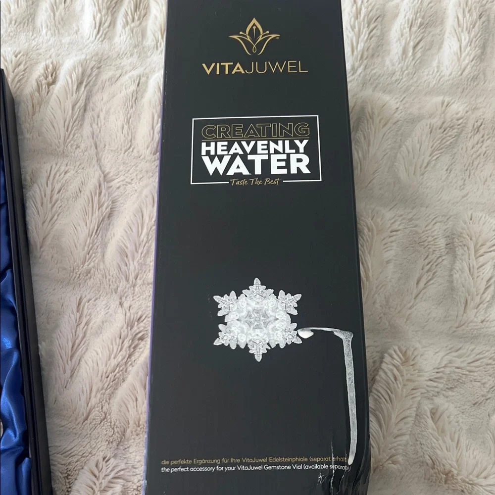 Elegant Glass Water Bottle - Picture 6 of 8